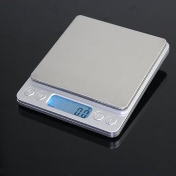 Silver Digital Weighing Scales for 0.01g to 500g - 10 x 12cm